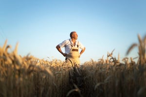 agri-man-in-field